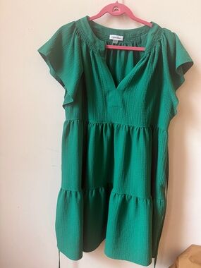Calvin Klein Emerald Green Tiered V‑Neck Dress